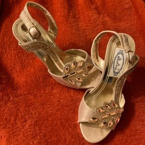 Gold high Heel shoes